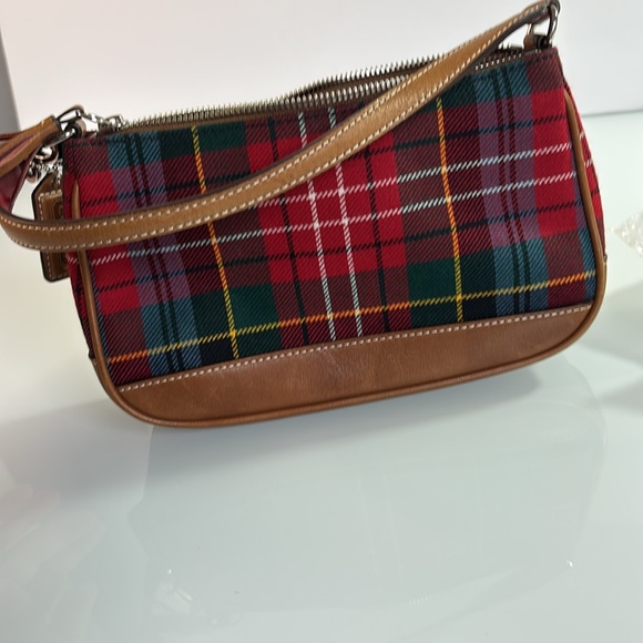 Coach | Festive Tartan Plaid Demi Pouch *Rare* #8935/#6094 - Picture 9 of 12